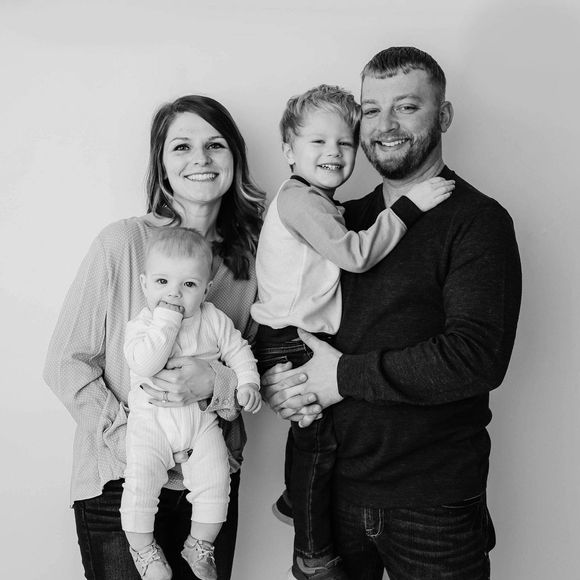 Meet your Posher, Ashley - Picture 1 of 1